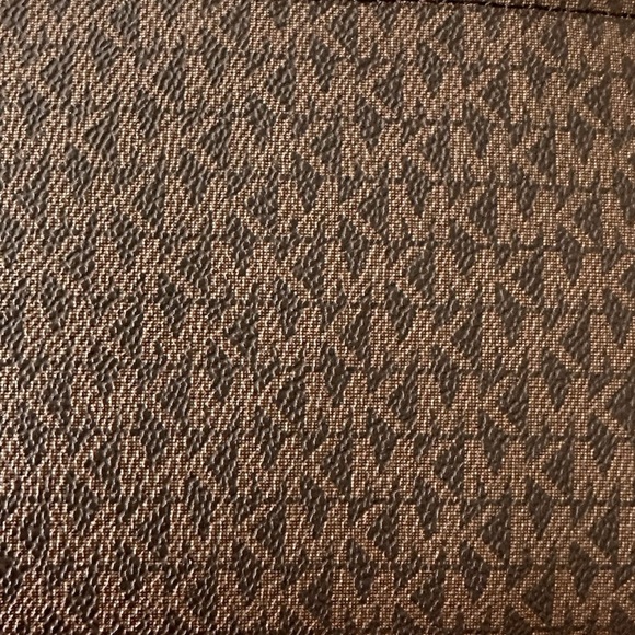 NWT Michael Kors small belt bag - Picture 6 of 8